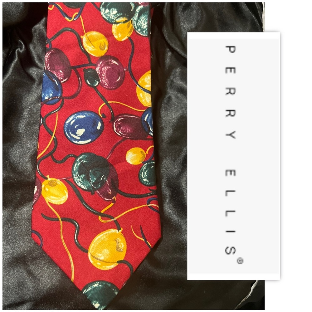 Perry Ellis Silk Balloon Neck Tie